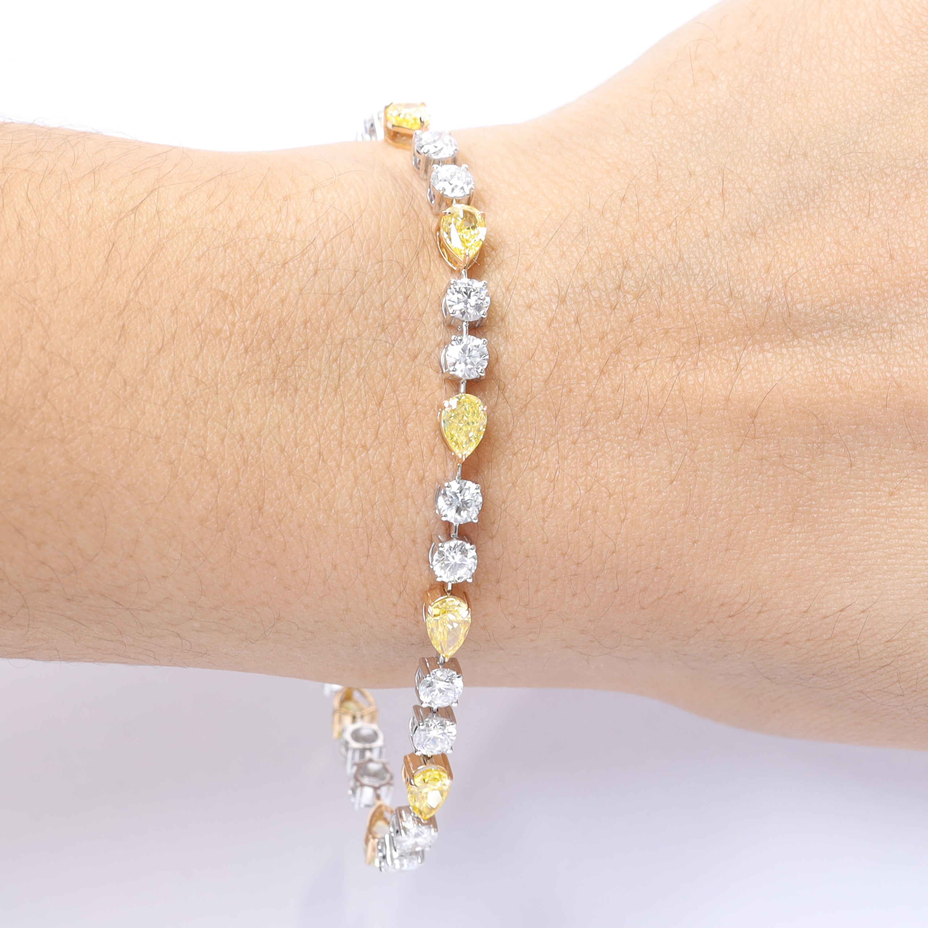 Two-Tone Pear & Round CVD Diamond Tennis Bracelet in 18K White & Yellow Gold