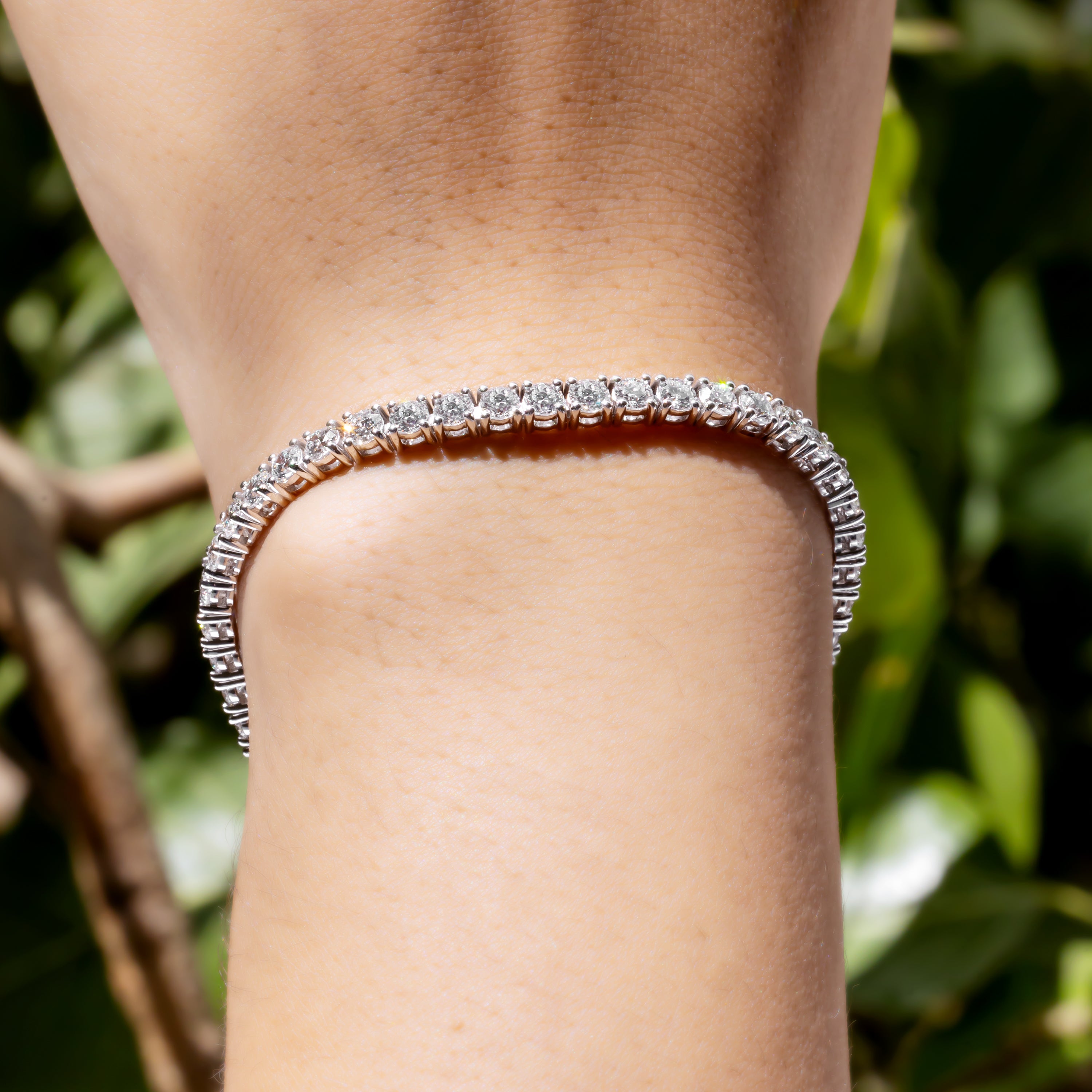 Round CVD Diamond Tennis Bracelet in 18K White Gold