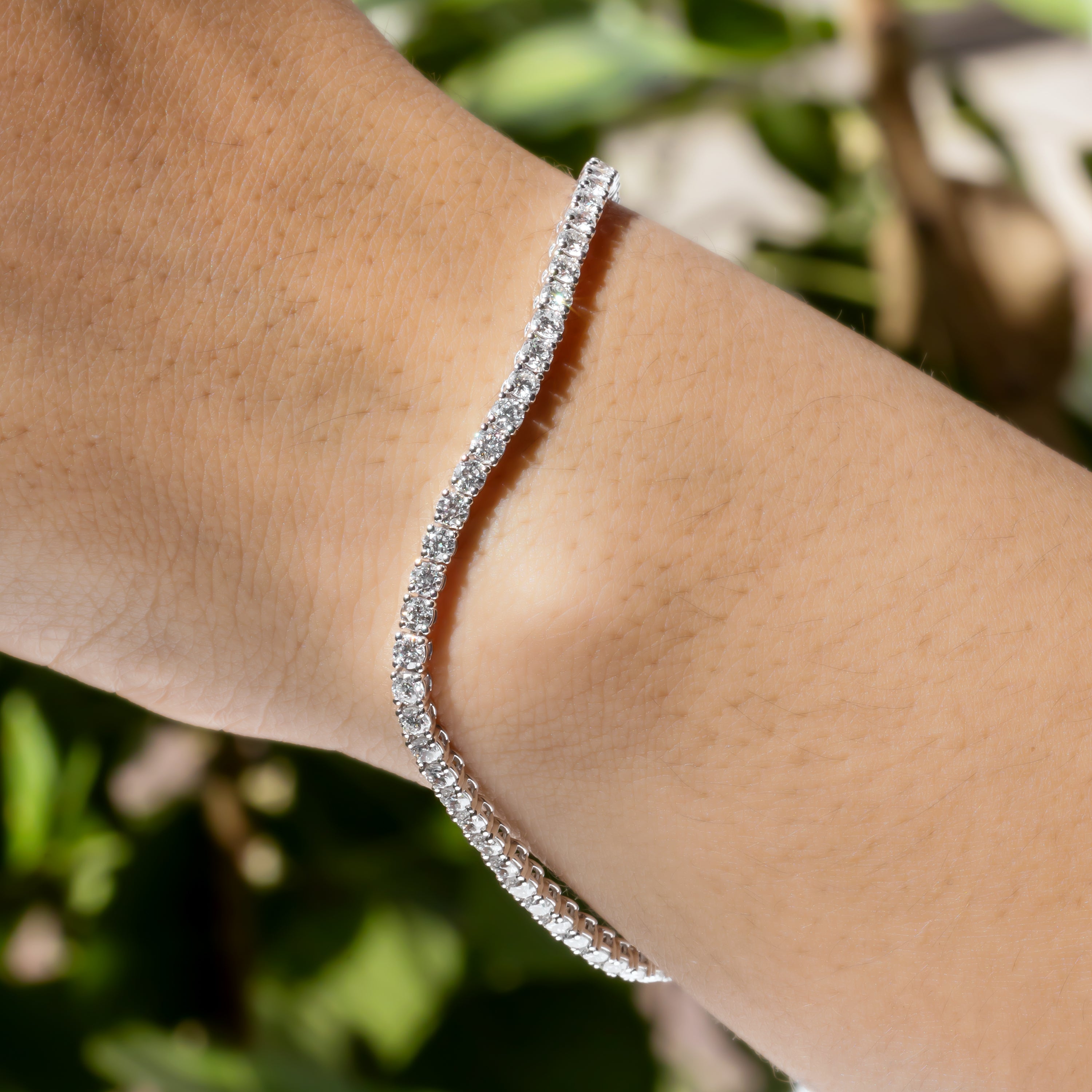 Round Brilliant CVD Diamond Tennis Bracelet in 18K White Gold