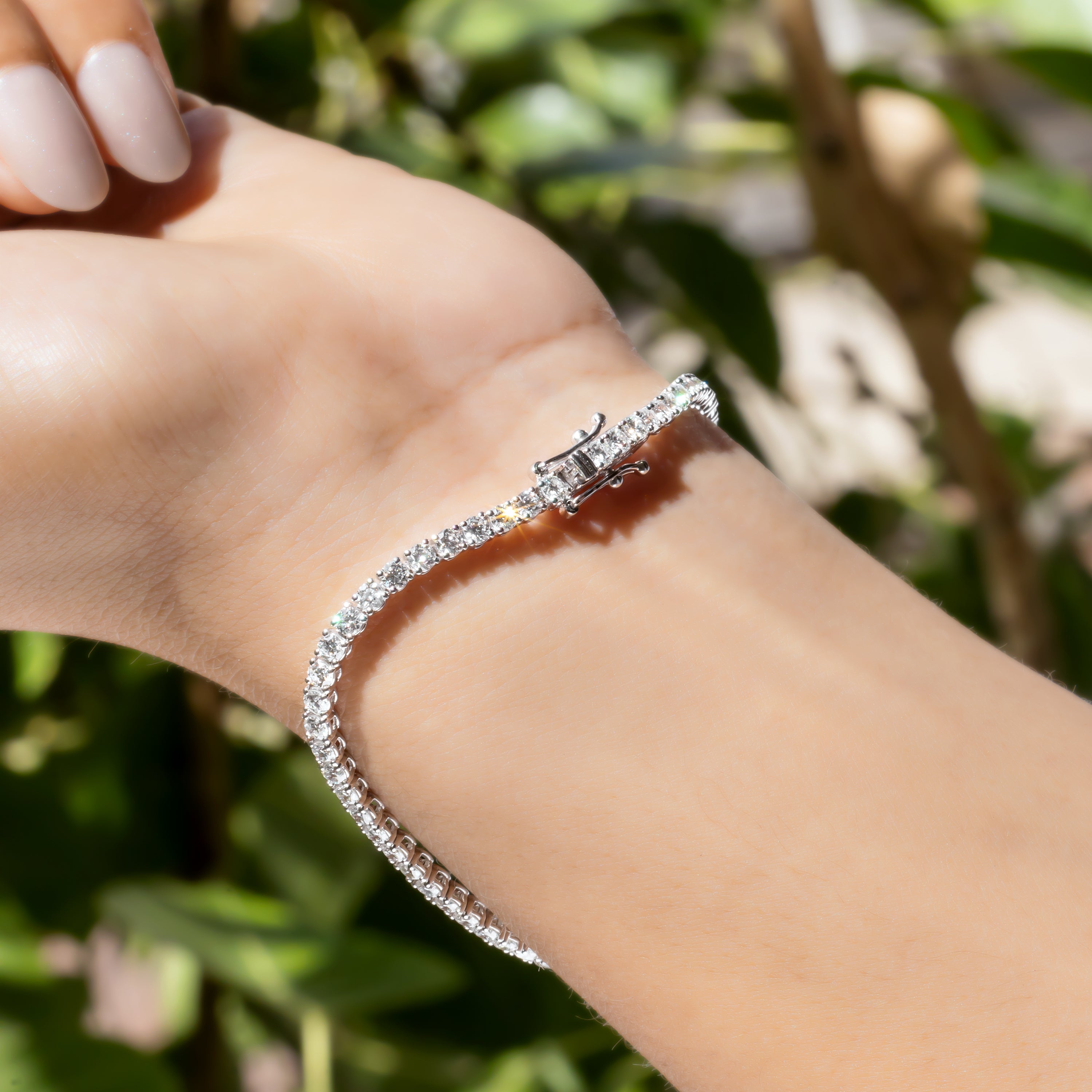 Round Brilliant CVD Diamond Tennis Bracelet in 18K White Gold