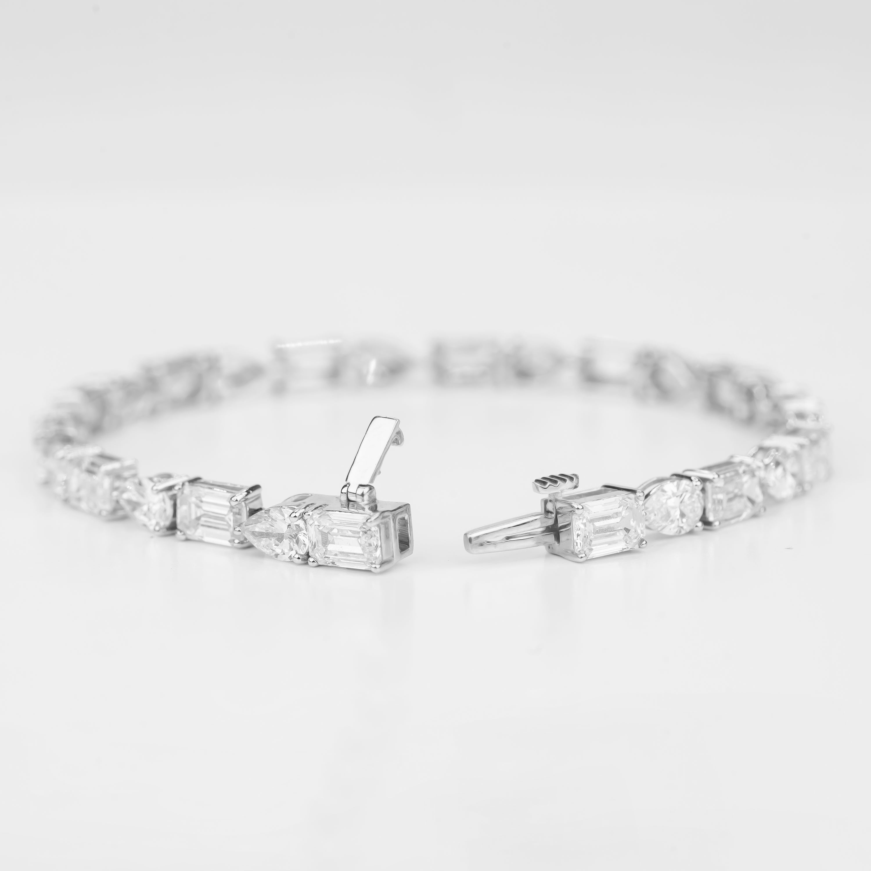 Alternating Pear & Emerald-Cut CVD Diamond Tennis Bracelet in 18K White Gold