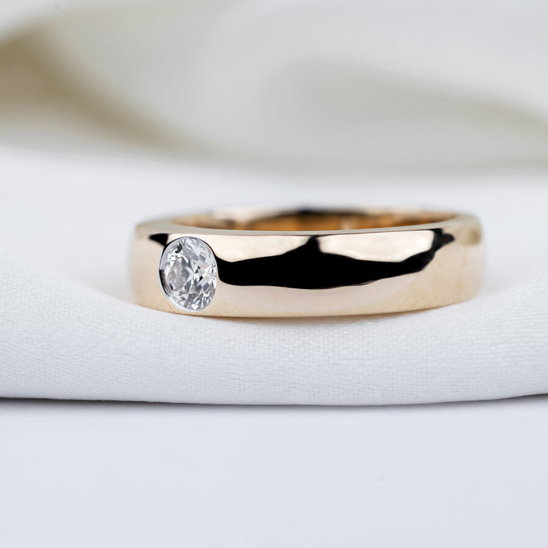 Round Brilliant Diamond Solitaire Gypsy Ring