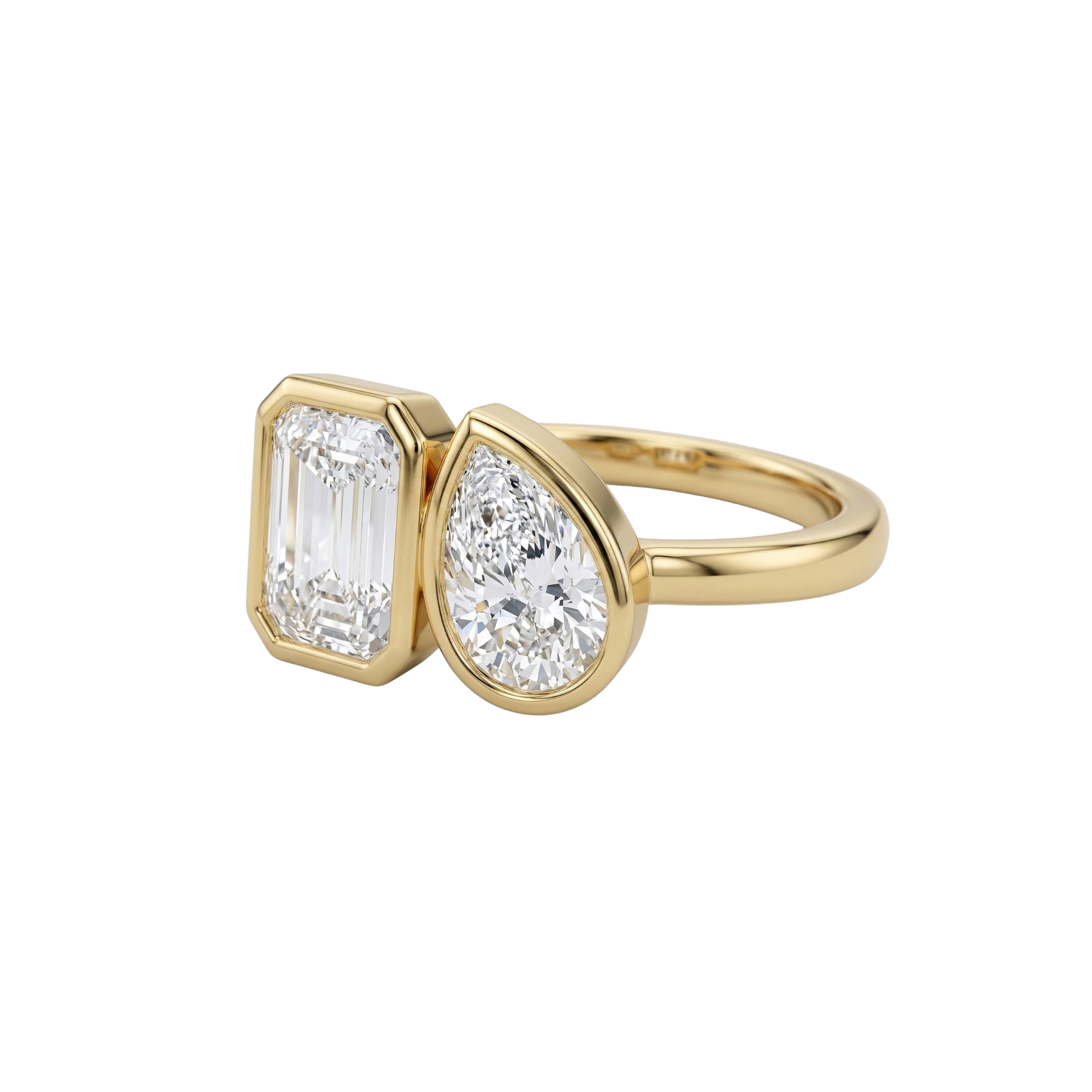 Toi et Moi Bezel-Set Emerald & Pear Cut Diamond Ring