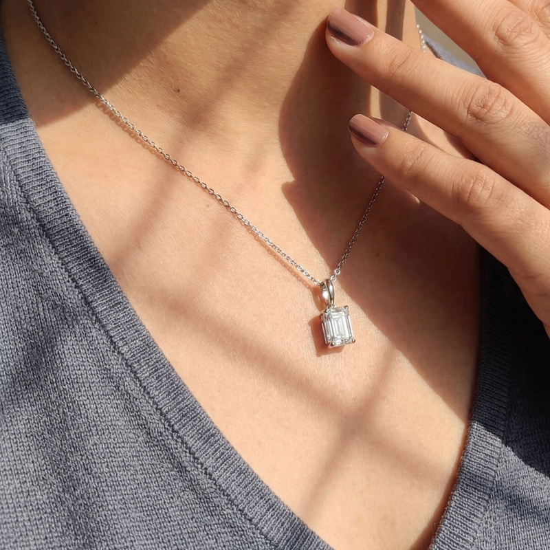 3-Carat Classic Emerald Cut Diamond Necklace – Minimalist Solitaire Setting