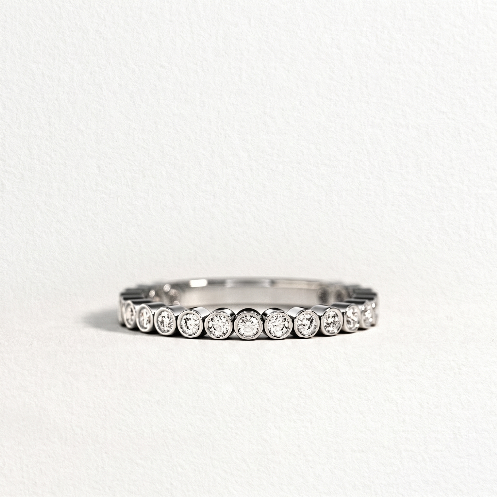 Round Brilliant Diamond Band