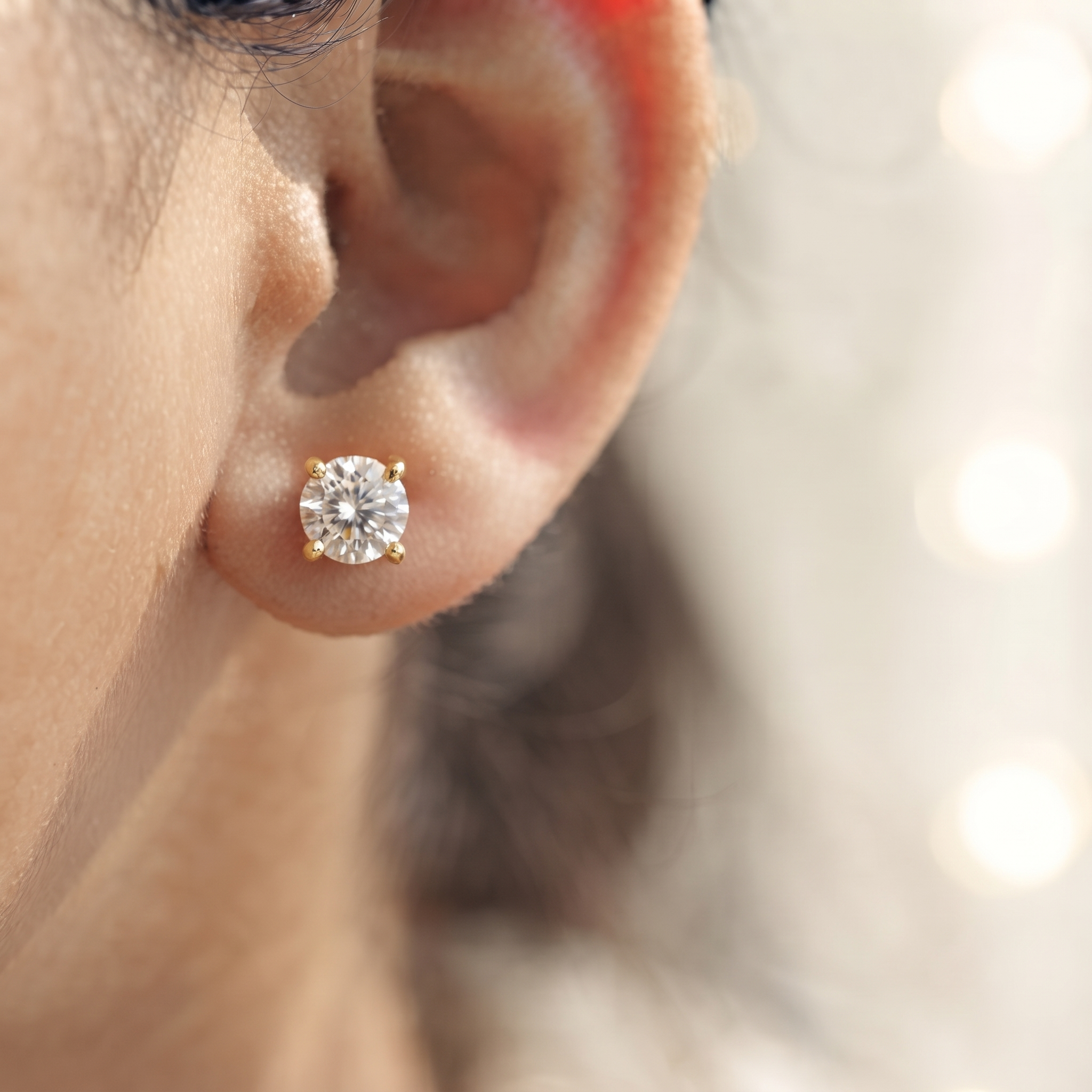 Classic Round Solitaire Stud Earrings