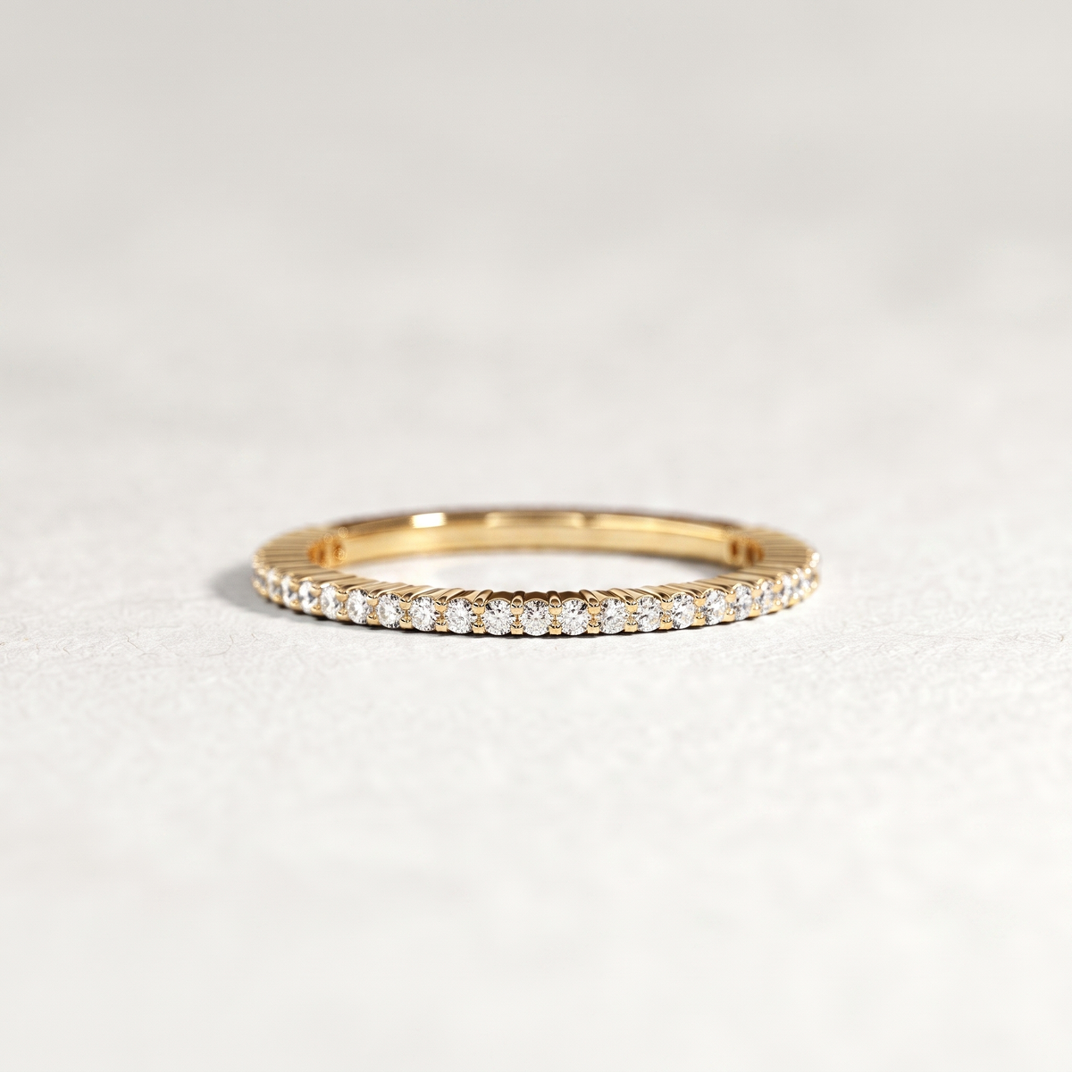 Round Brilliant Diamond Band