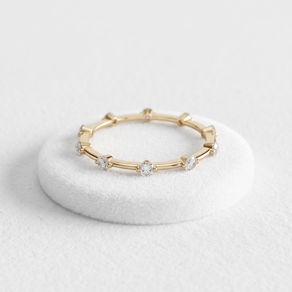 Ten Stone Round Diamond Band