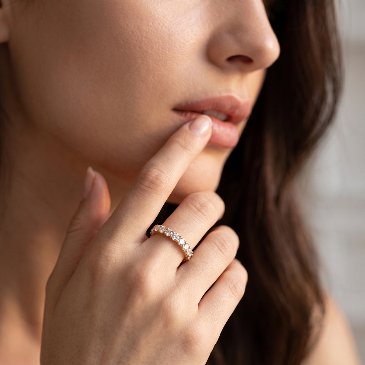 Round Brilliant Diamond Band