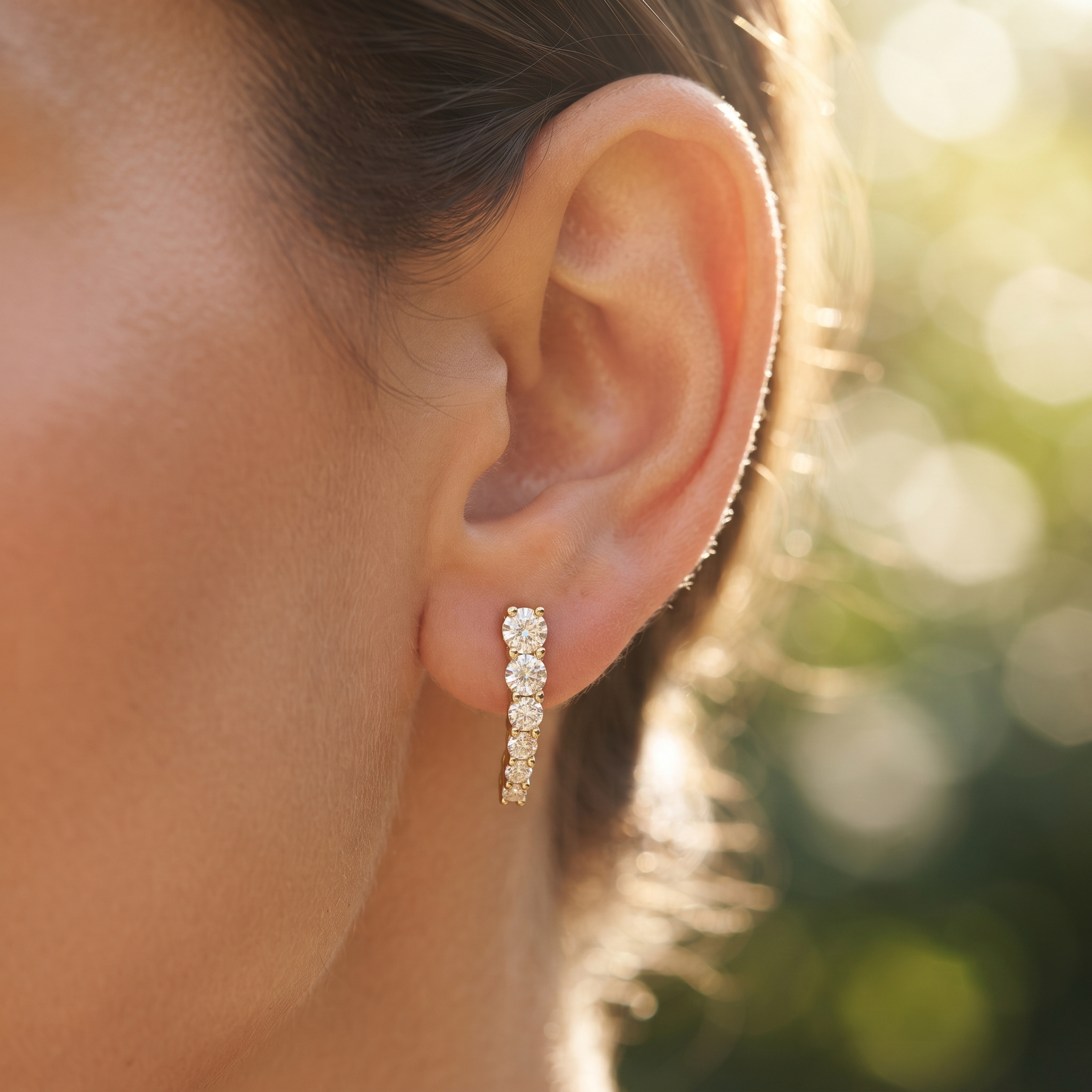 Graduated Round Diamond Drop Earrings