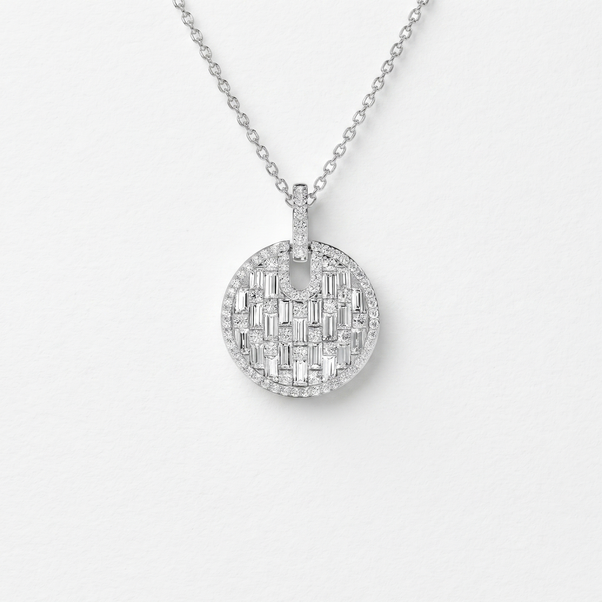 Geometric Baguette Diamond Circle Pendant