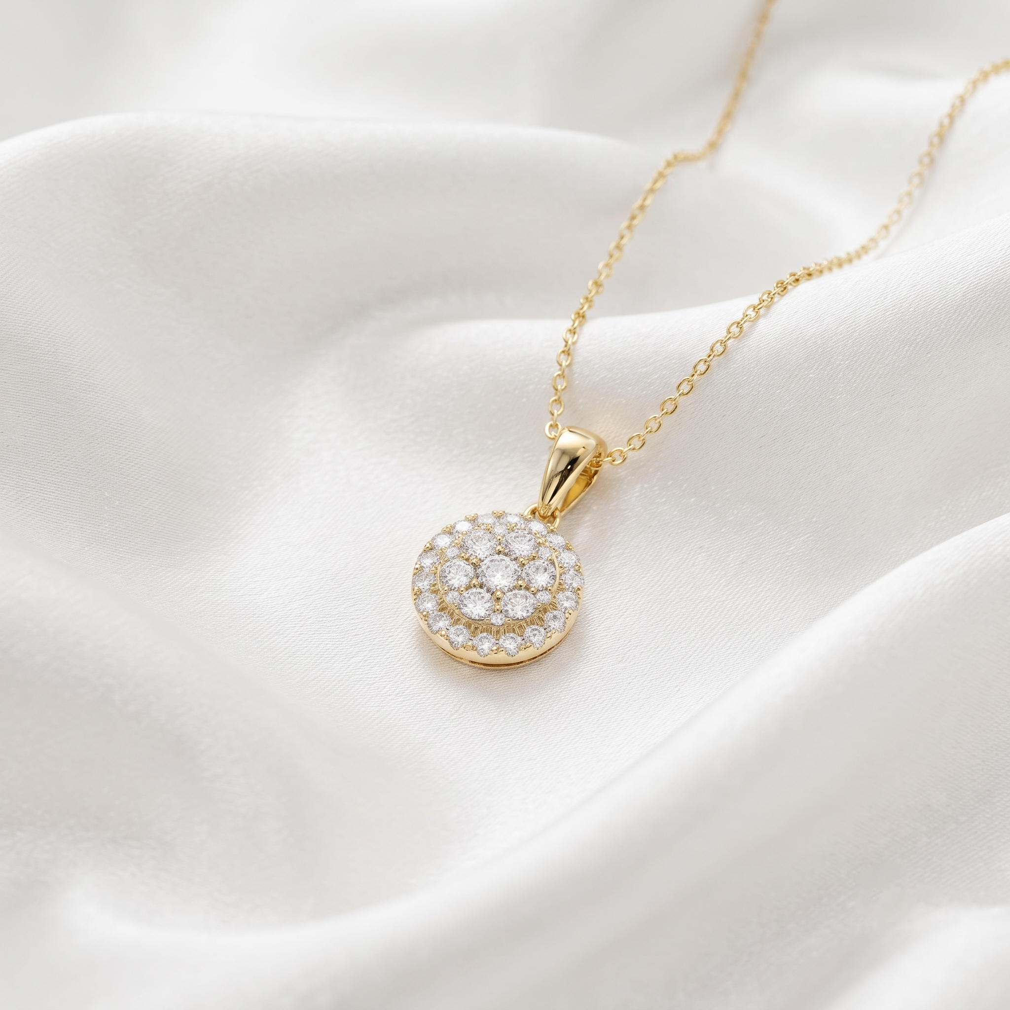 Round Cluster Halo Diamond Pendant Necklace