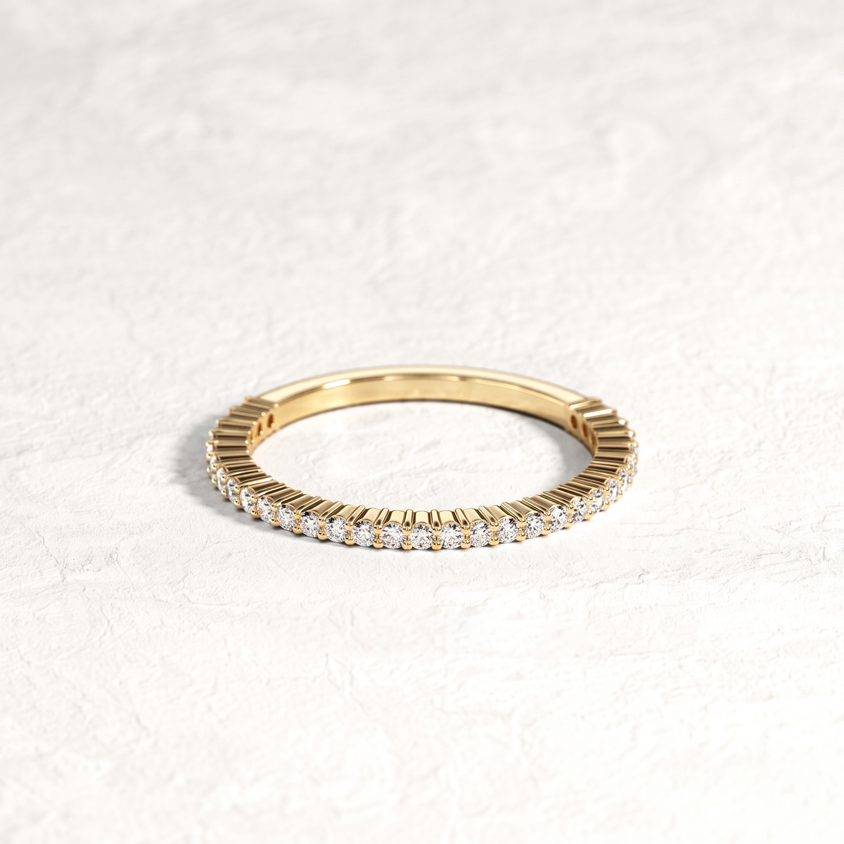 Round Brilliant Diamond Band