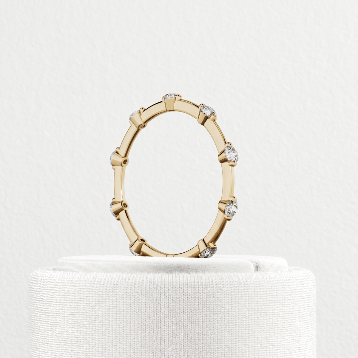 Ten Stone Round Diamond Band