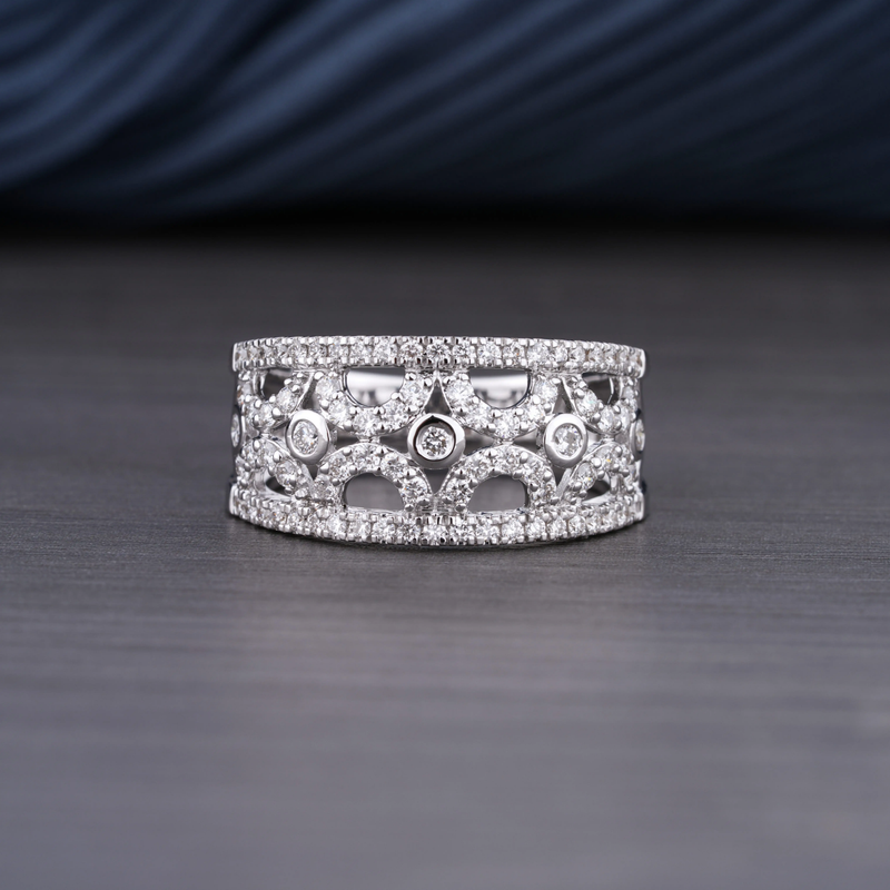 Lab Grown Round Brilliant Diamond Ring | F Color, VS1 Clarity | 18K Solid White Gold