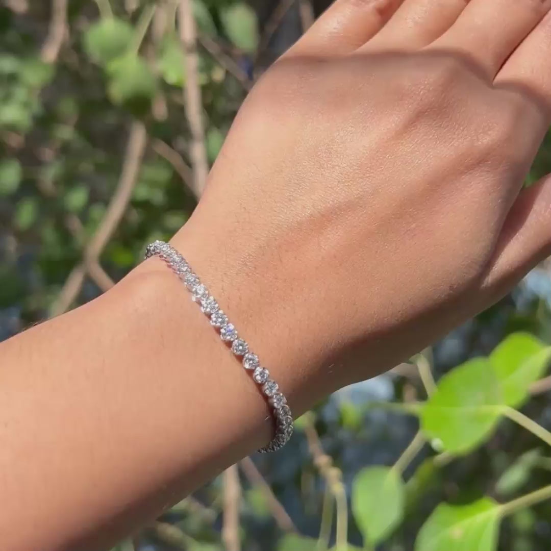 Round CVD Diamond Tennis Bracelet in 18K White Gold